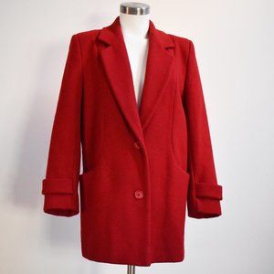 Red wool Ferncroft coat size 6, elegant buttoned winter coat